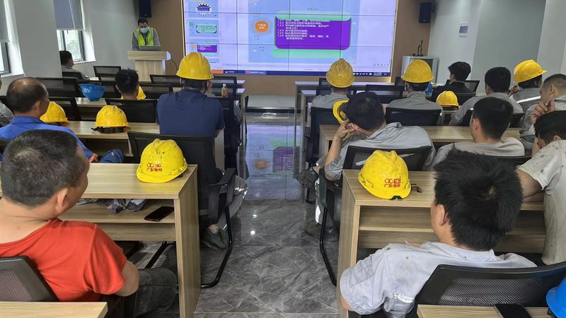 叉车证考试报名，职场人士的必备技能解锁之路